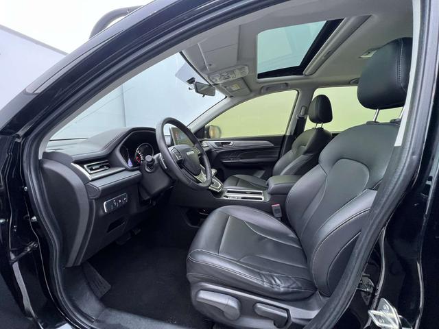 Haval M6 2021 PLUS 1.5T DCT Liu Yan joint name