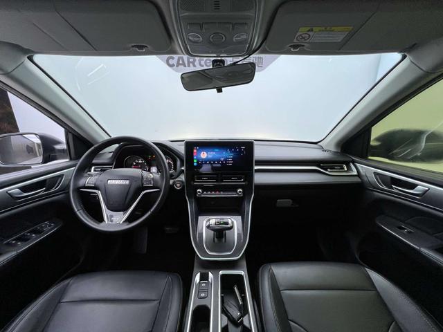 Haval M6 2021 PLUS 1.5T DCT Liu Yan joint name