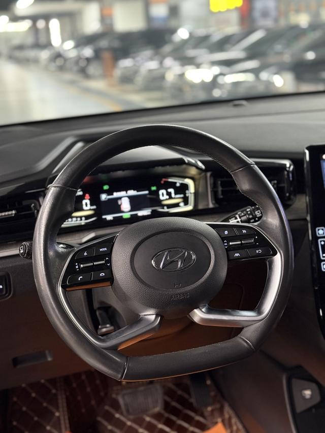 Hyundai Kustu 2021 270TGDi Premium LUX