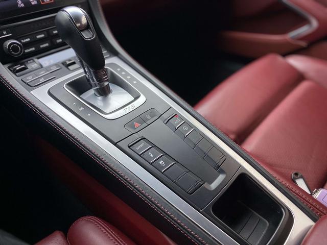Porsche 718 2018 Cayman 2.0T