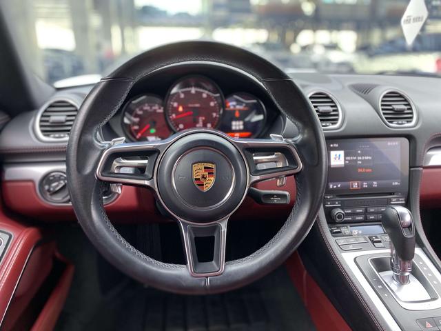 Porsche 718 2018 Cayman 2.0T
