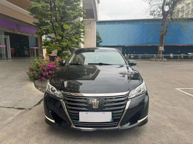 Toyota Crown 2018 2.0T Sport
