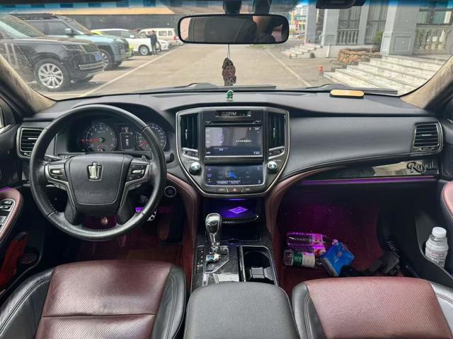 Toyota Crown 2018 2.0T Sport