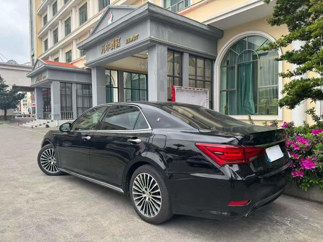 Toyota Crown 2018 2.0T Sport
