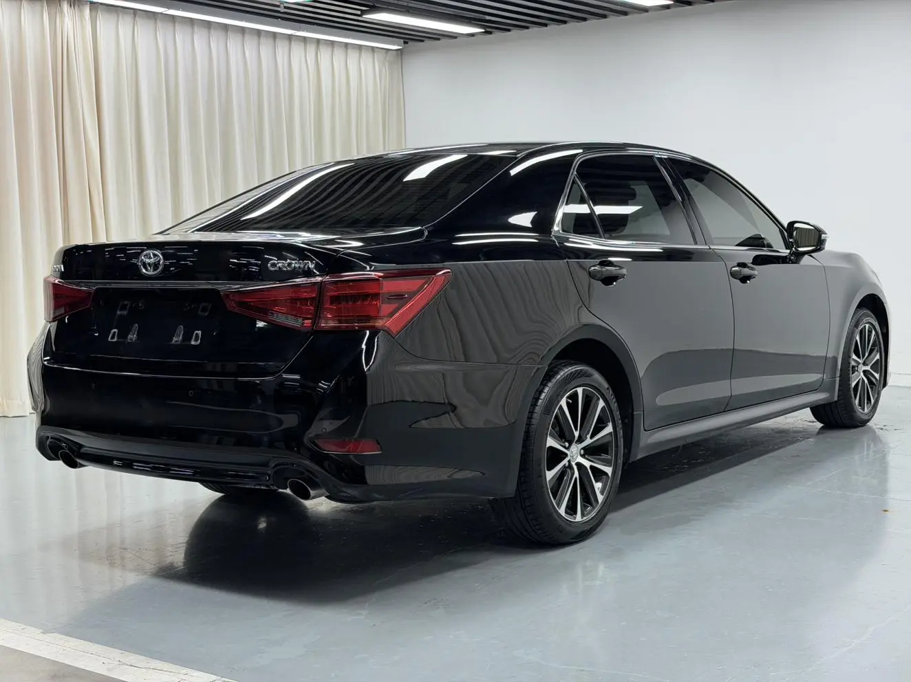 Toyota Crown 2018 2.0T Fashion