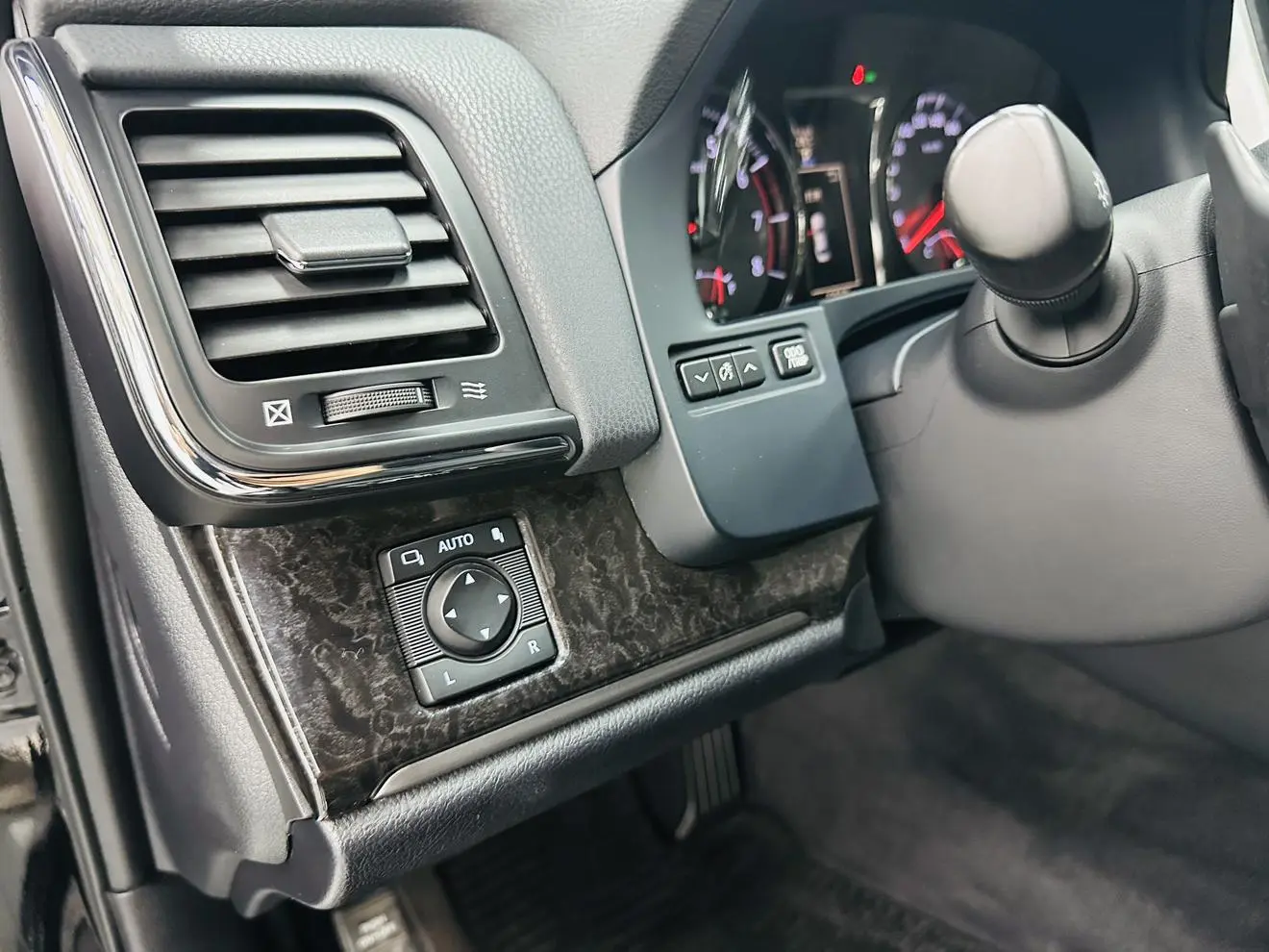 Toyota Crown 2018 2.0T Fashion