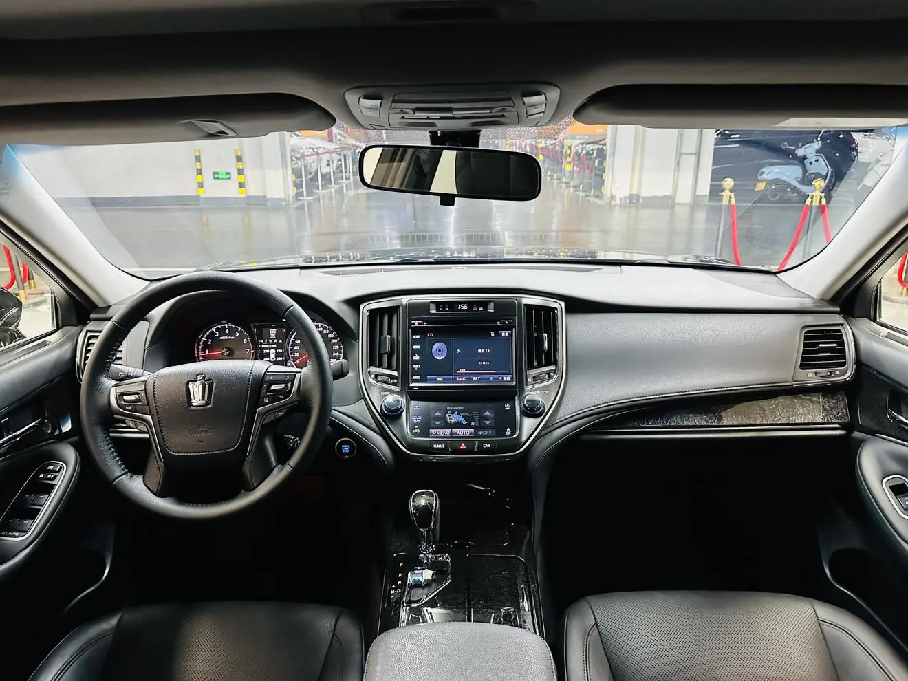 Toyota Crown 2018 2.0T Fashion