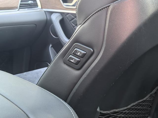 Hongqi HS7 2022 3.0T Auto 4WD Connected Flagship Enjoy
