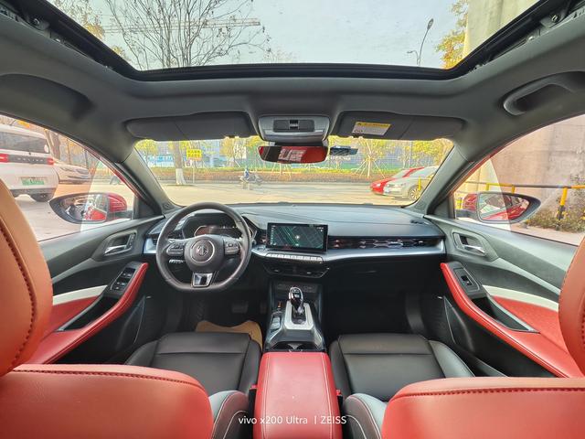 MG MG5 2021 300TGI DCT Youth Luxury Flagship
