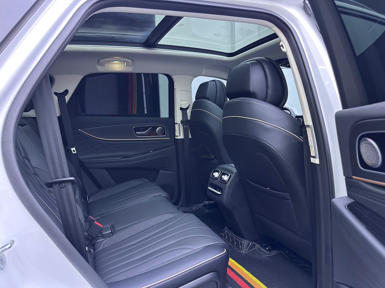 Chery Tiggo 9 2023 2.0T DCT 2WD Luxury 5 seat