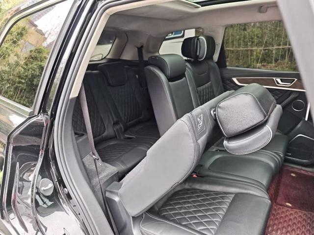Hongqi HS7 2021 3.0T Auto 4WD Smart Connected flag collar