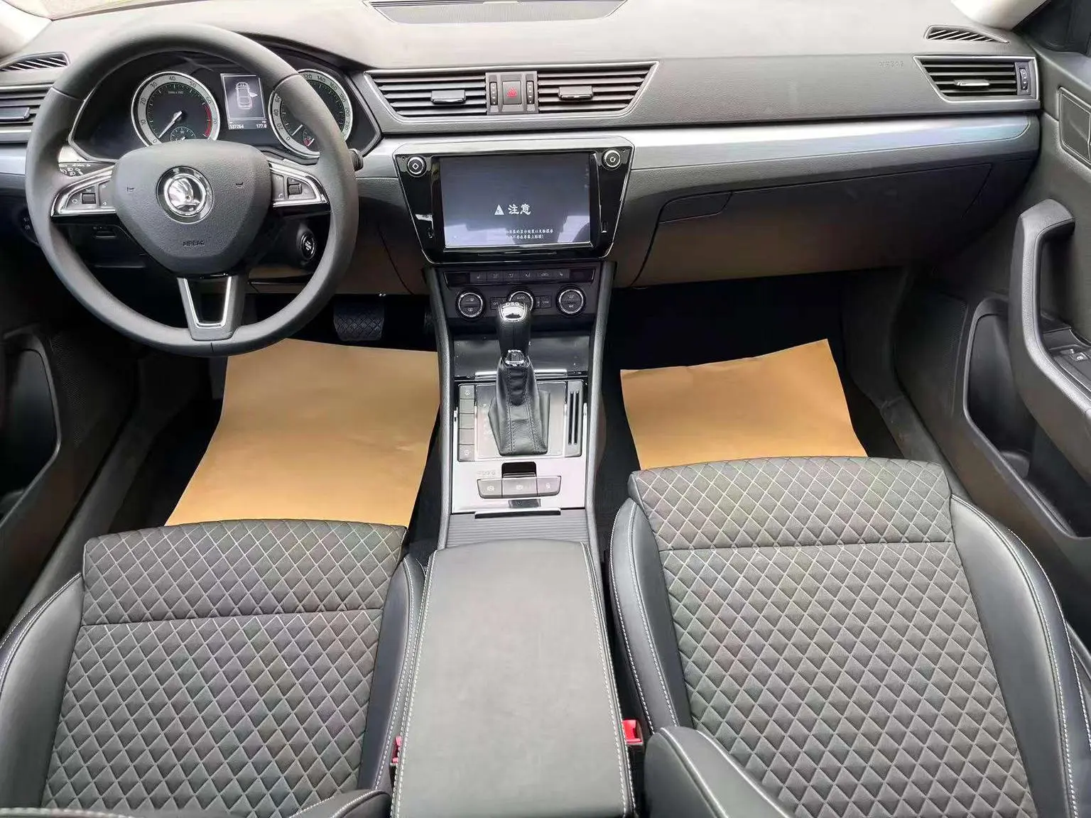 Skoda Superb 2018 TSI330 DSG Comfort China V