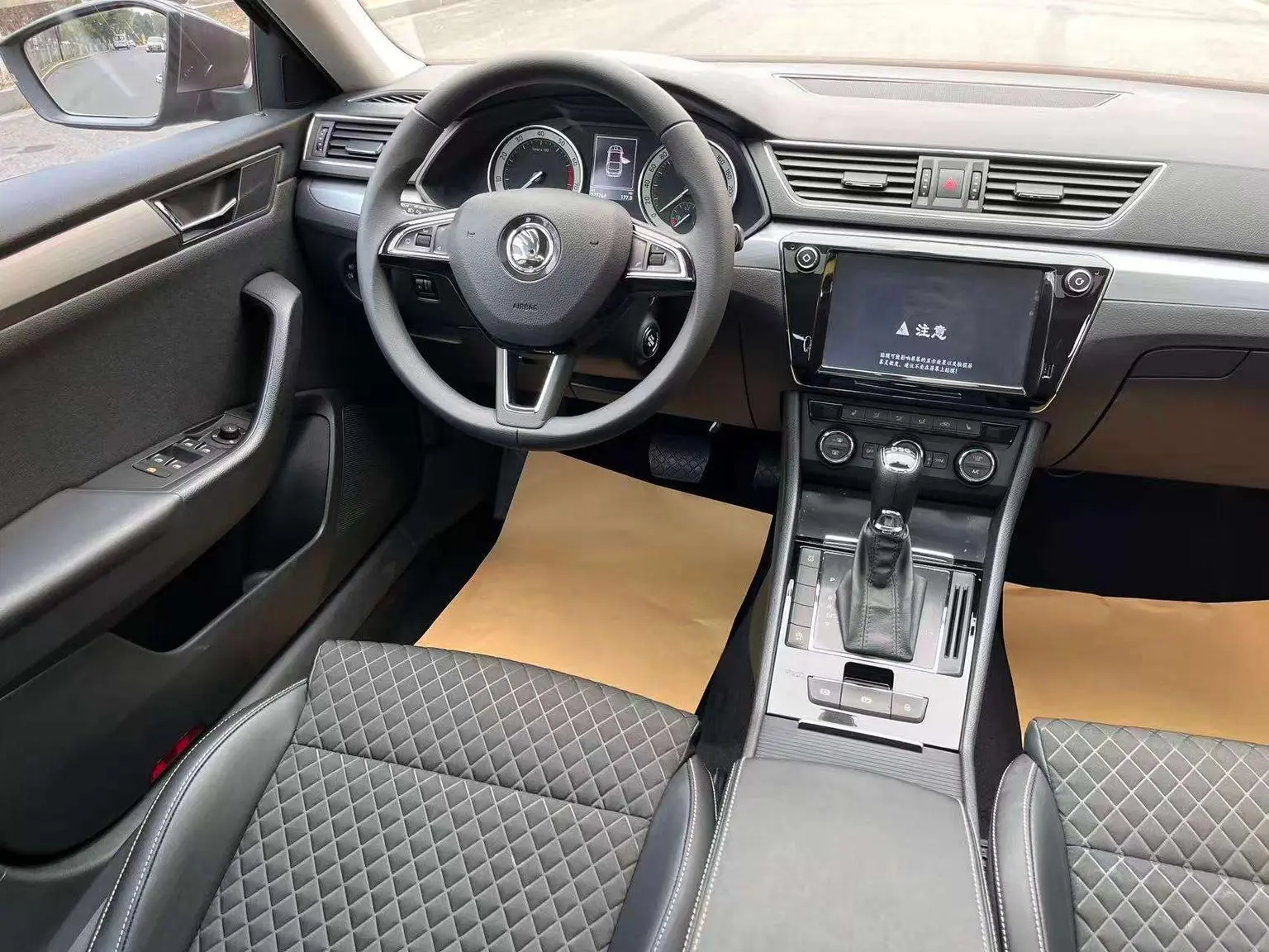 Skoda Superb 2018 TSI330 DSG Comfort China V