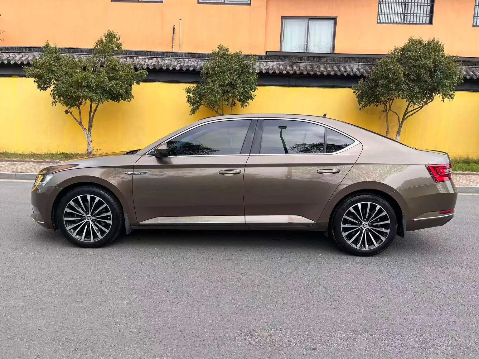 Skoda Superb 2018 TSI330 DSG Comfort China V