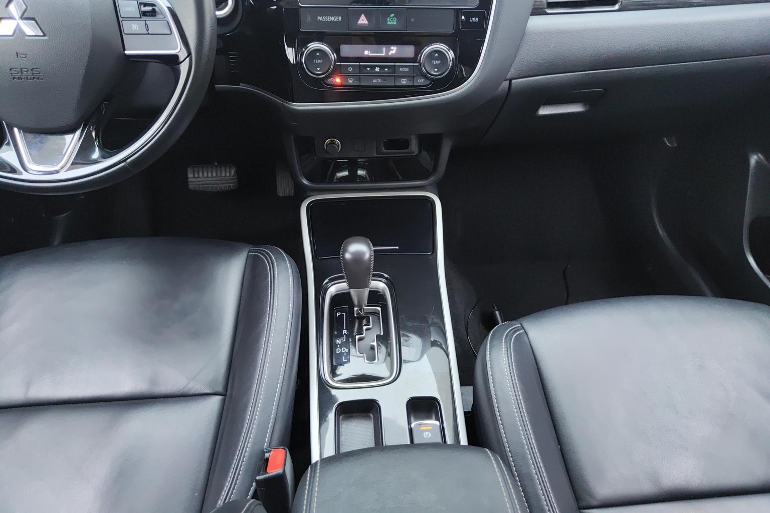 Mitsubishi Outlander 2020 2.0L 2WD Delight 7 seat
