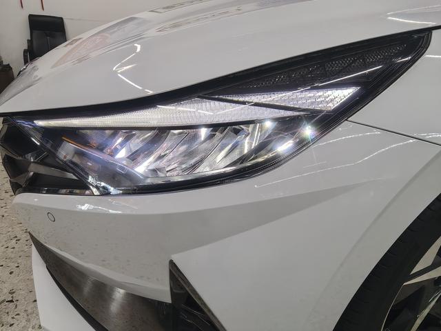 Hyundai Elantra 2022 1.5L CVT LUX Premium