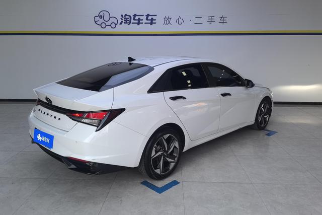Hyundai Elantra 2022 1.5L CVT GLX Elite