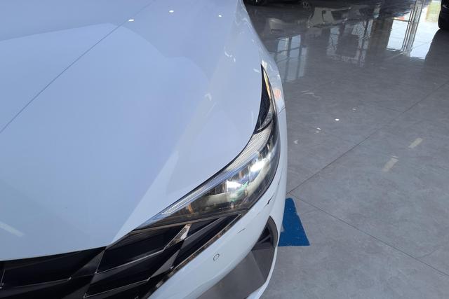 Hyundai Elantra 2022 1.5L CVT GLX Elite