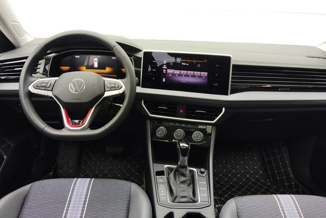 Volkswagen Sagitar 2024 300TSI DSG fly over