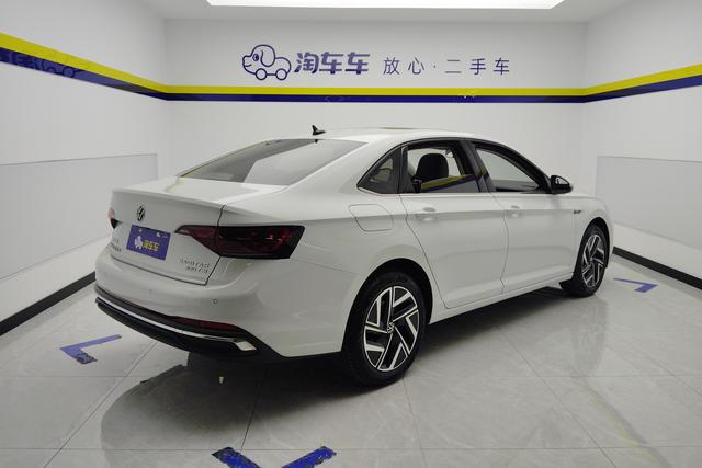 Volkswagen Sagitar 2024 300TSI DSG fly over