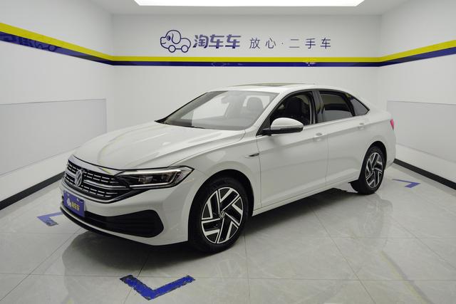 Volkswagen Sagitar 2024 300TSI DSG fly over