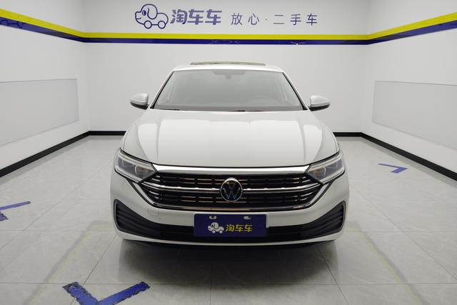 Volkswagen Sagitar 2024 300TSI DSG fly over