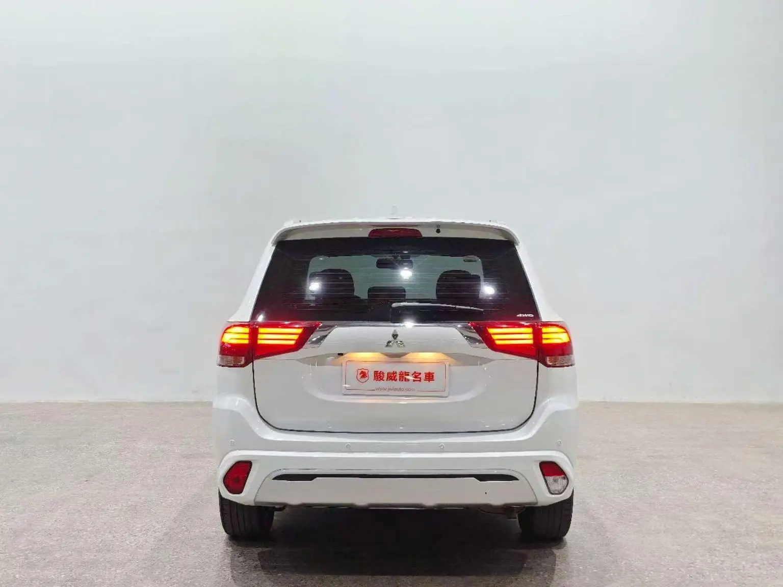 Mitsubishi Outlander 2021 2.4L 4WD Yaris L 7 seat
