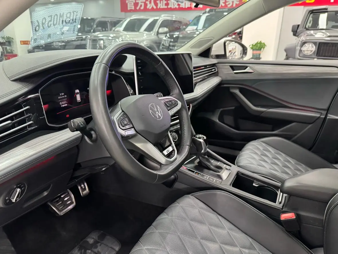 Volkswagen Sagitar 2023 300TSI DSG Beyond