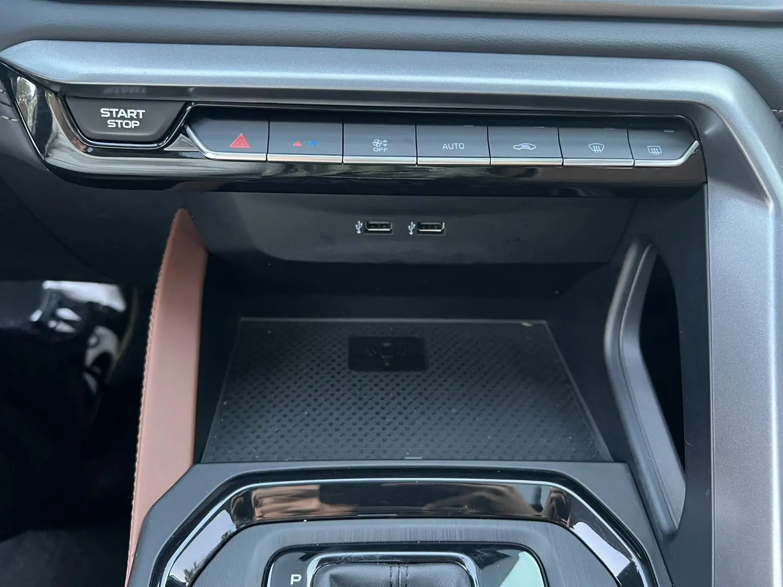 Geely X6 2021 PRO 1.4T Auto Premium