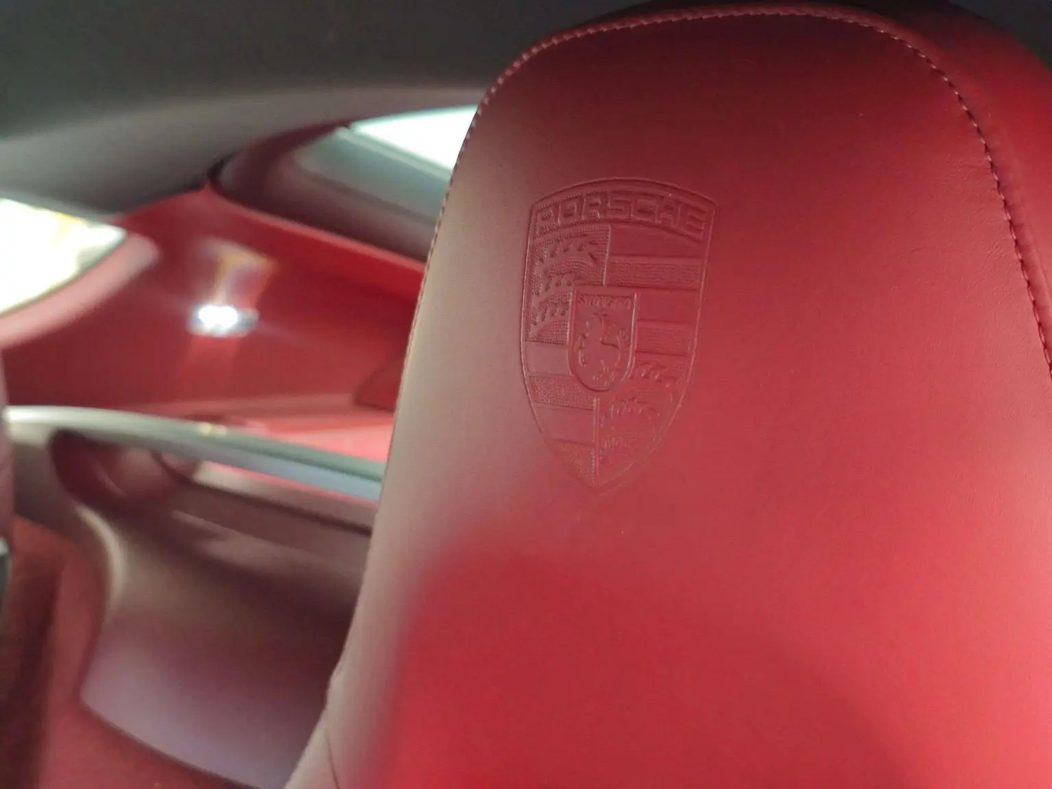 Porsche 718 2020 Cayman 2.0T