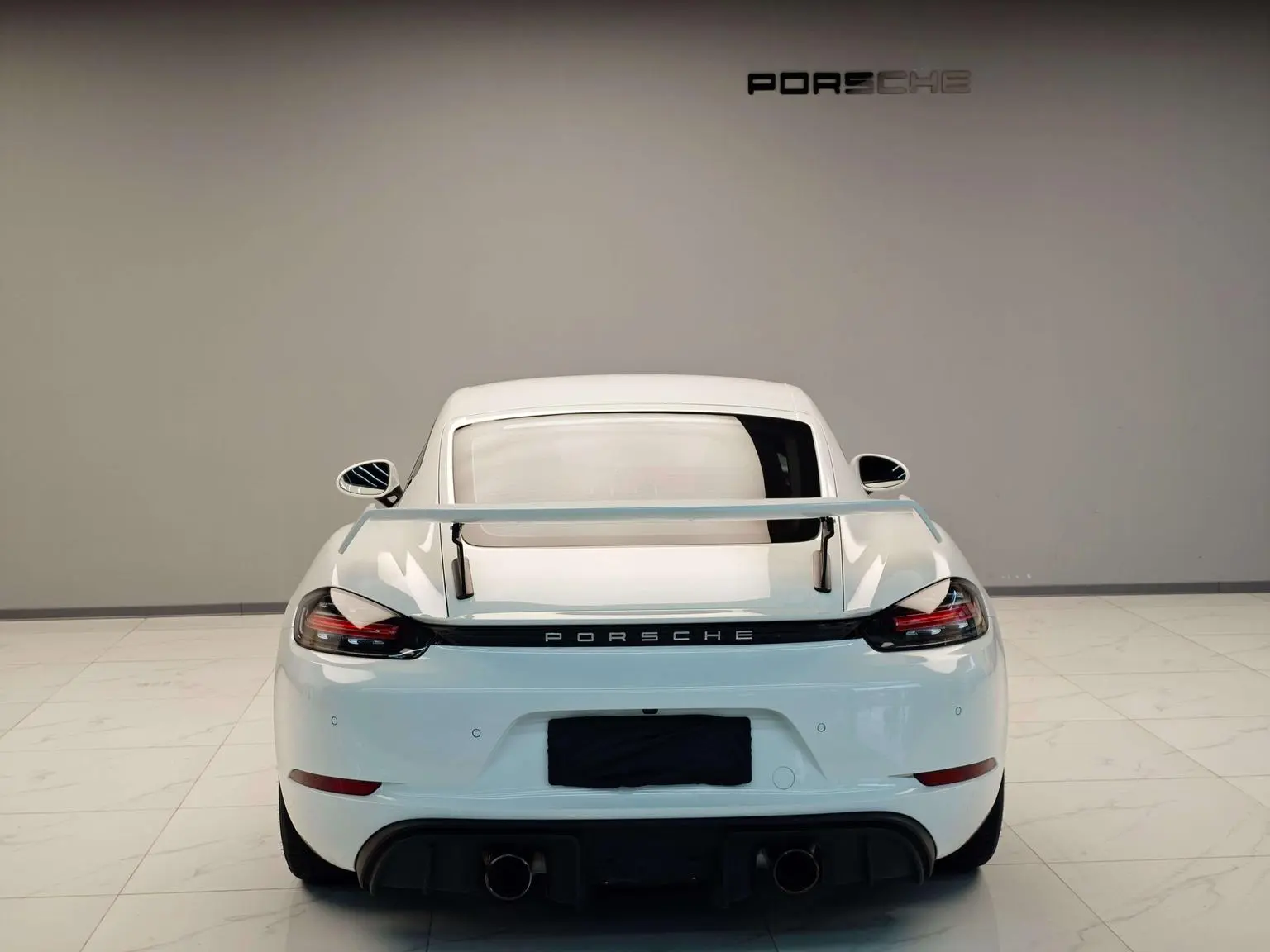 Porsche 718 2018 Cayman 2.0T