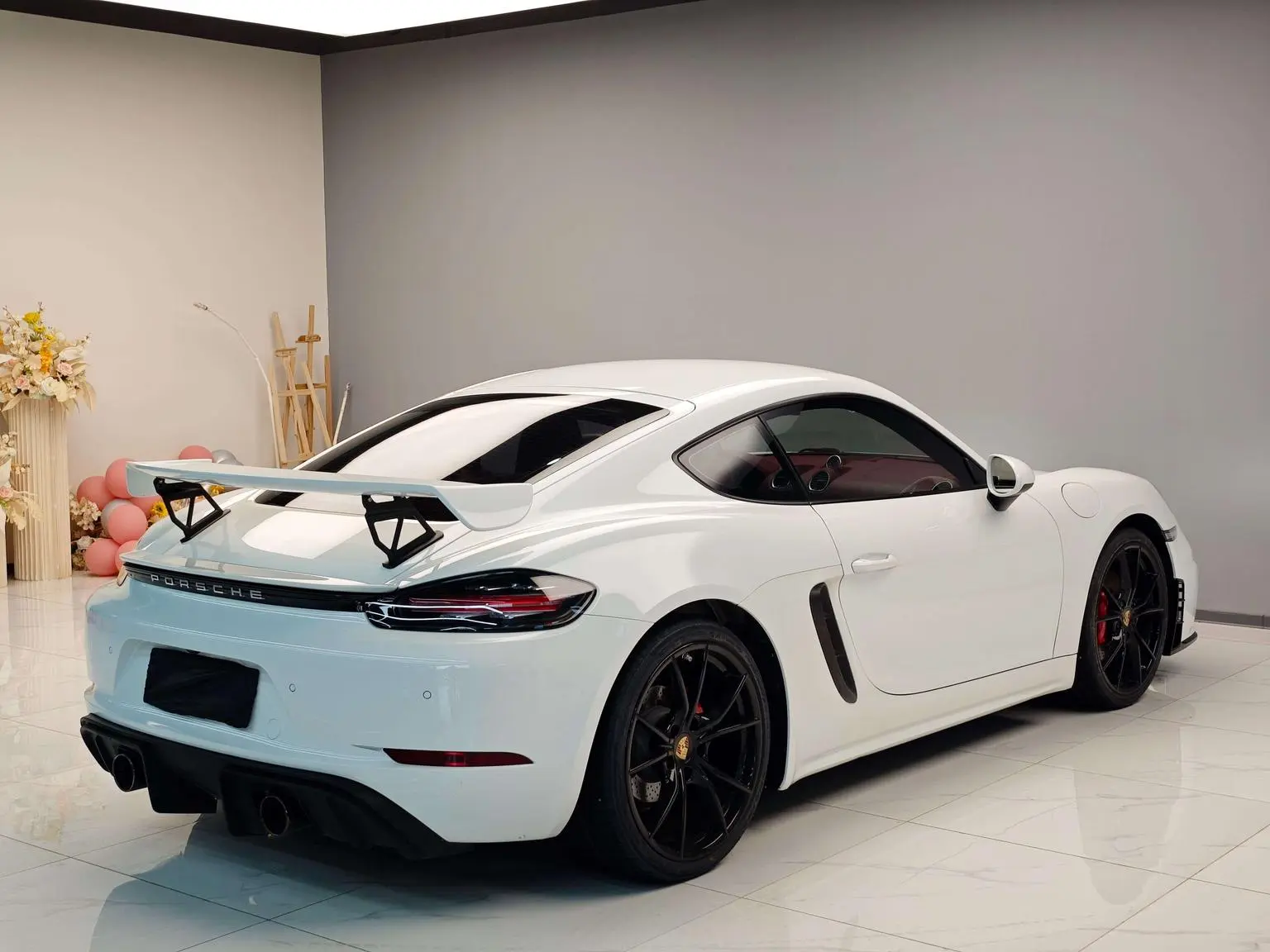 Porsche 718 2018 Cayman 2.0T