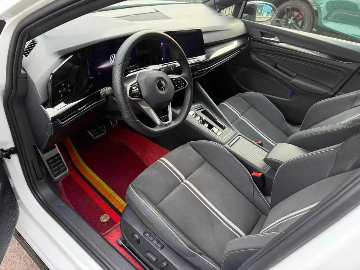 Volkswagen Golf 2024 280TSI DSG R-Line 50