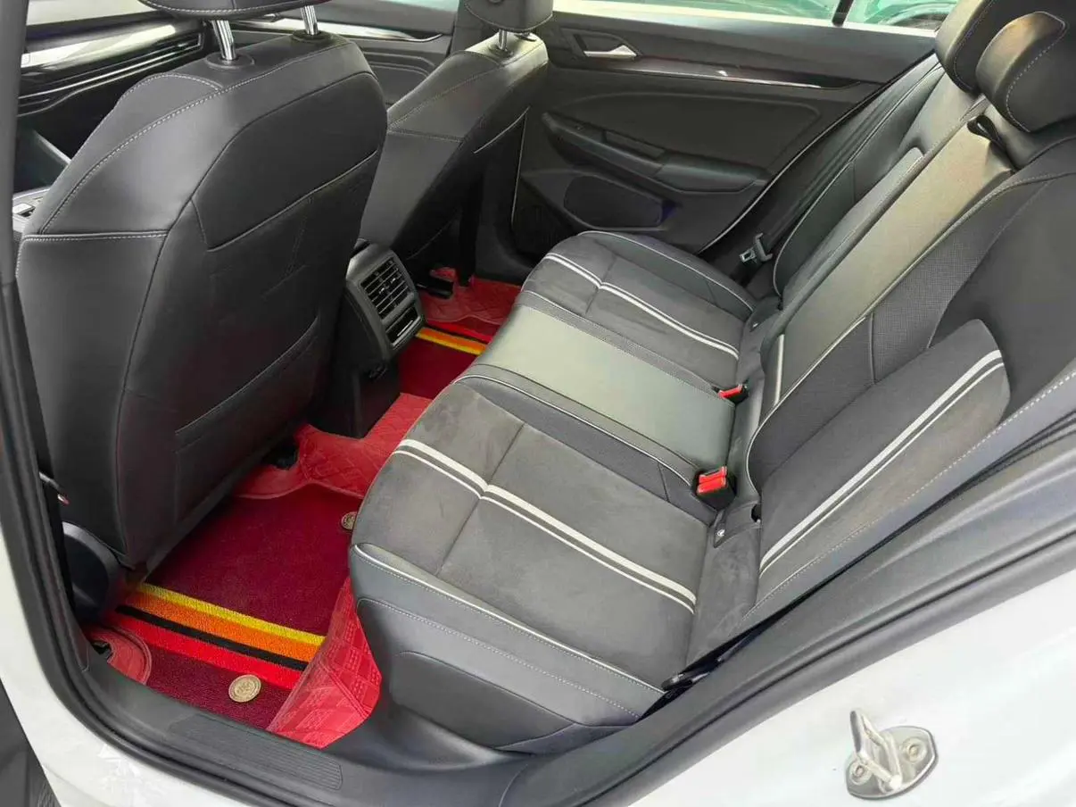 Volkswagen Golf 2024 280TSI DSG R-Line 50