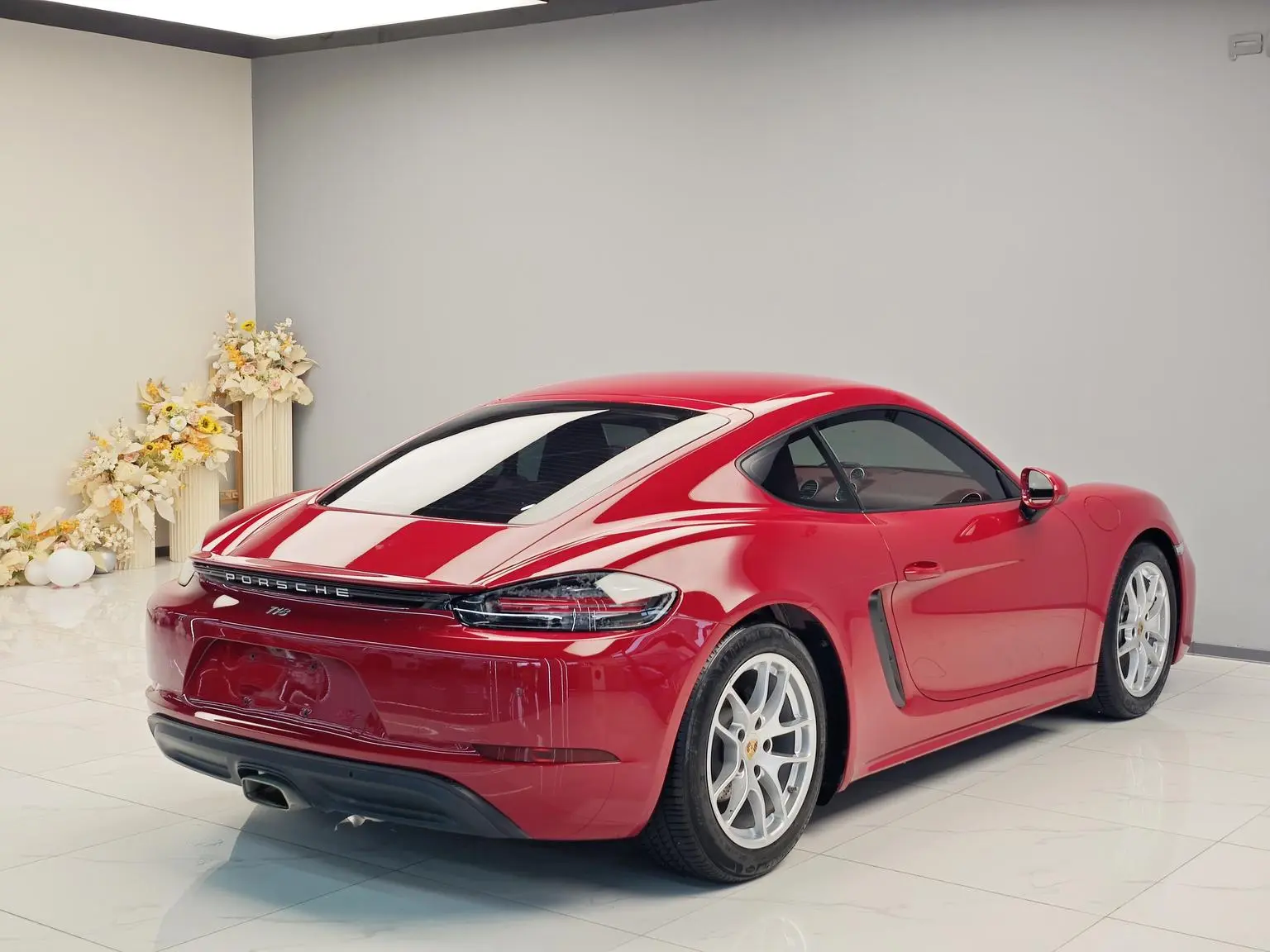 Porsche 718 2020 Cayman 2.0T
