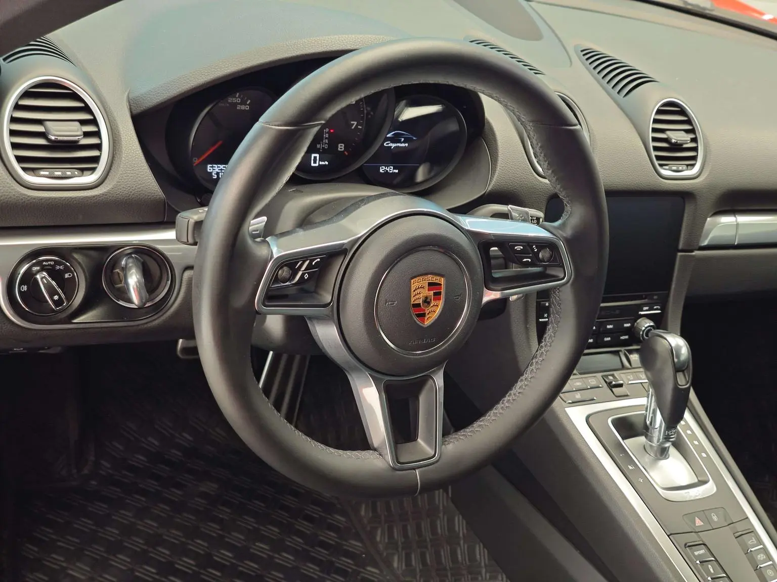 Porsche 718 2018 Cayman 2.0T