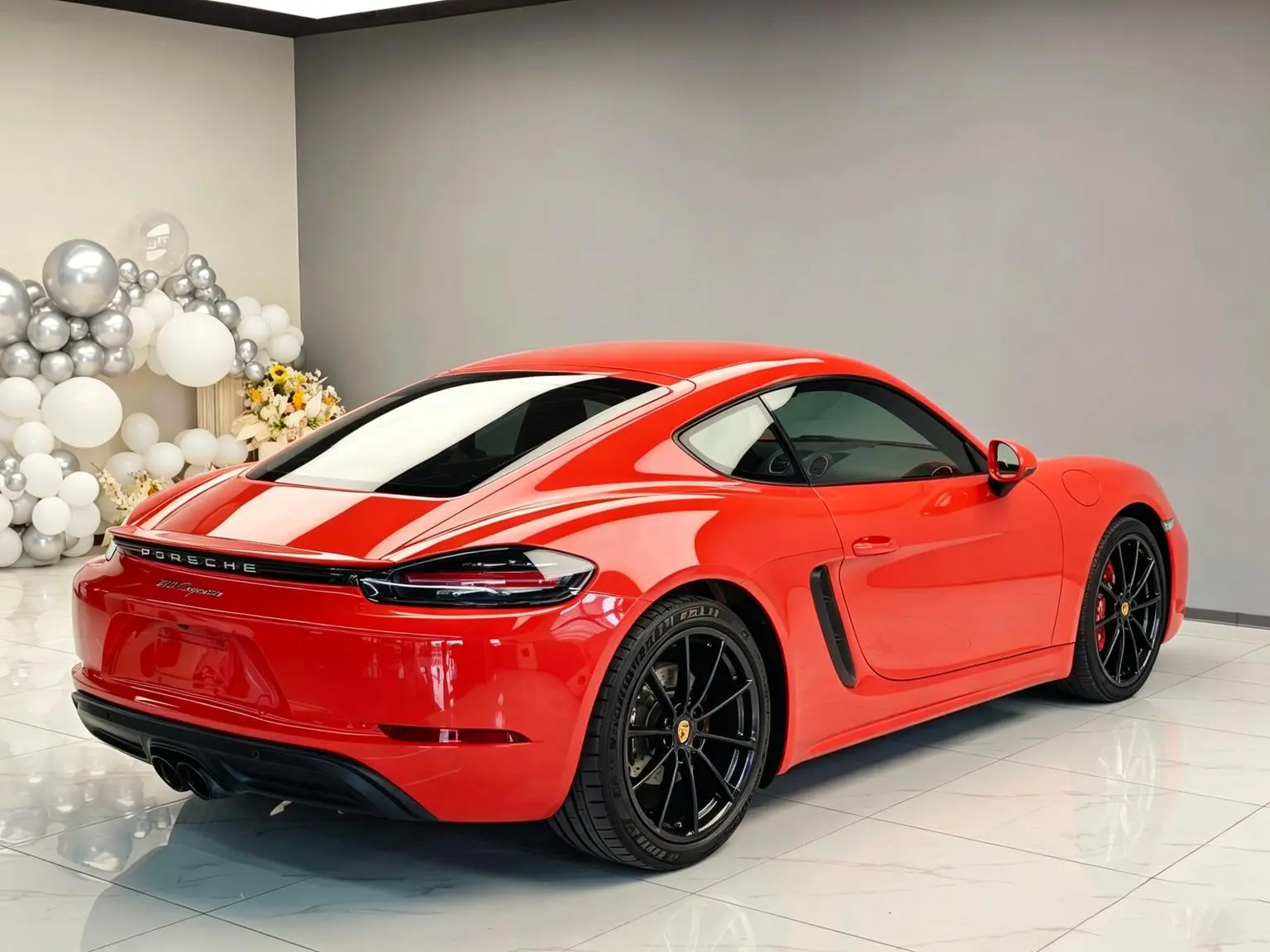 Porsche 718 2018 Cayman 2.0T