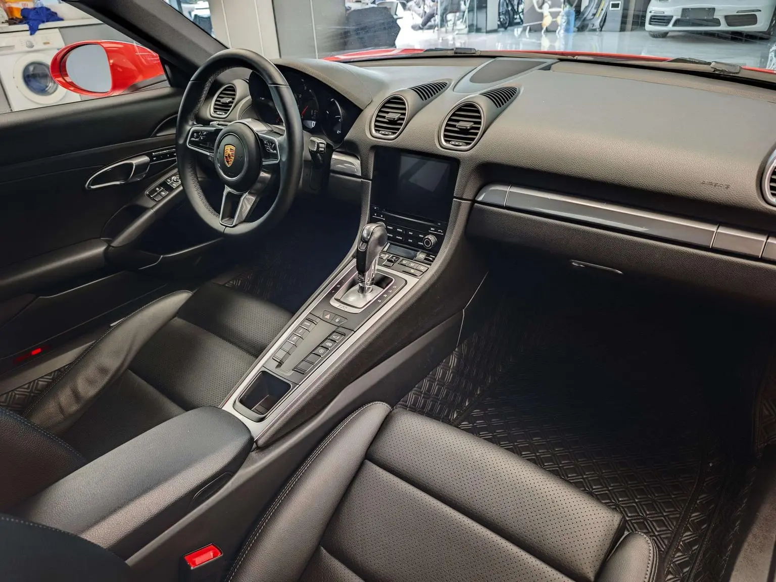 Porsche 718 2018 Cayman 2.0T