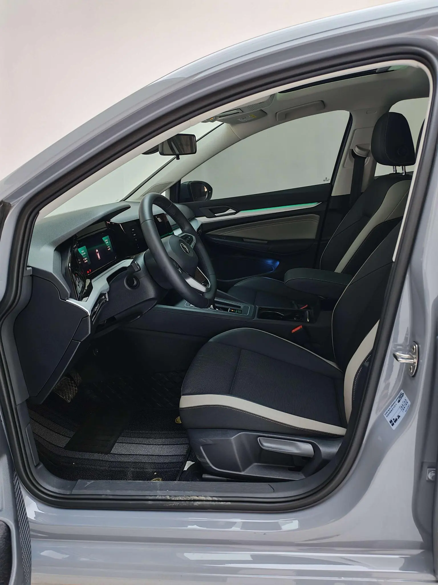Volkswagen Golf 2023 Facelift 280TSI DSG Pro