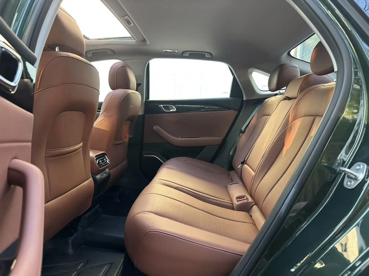 Geely Emgrand 2026 5 1.5T DCT Flagship