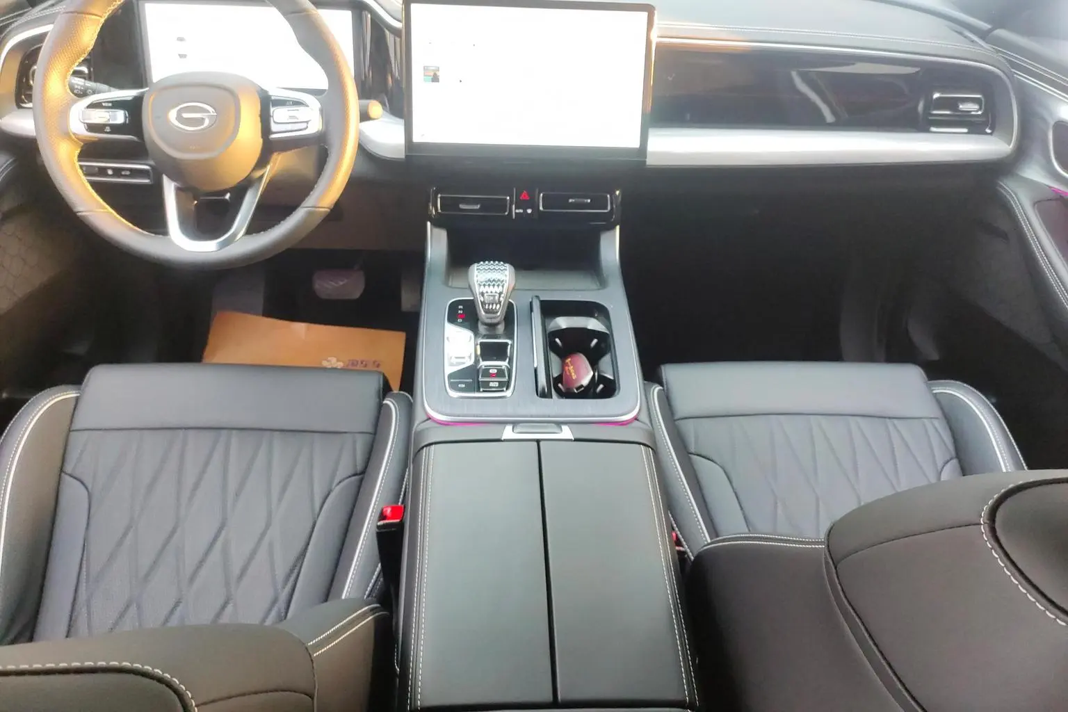 GAC Trumpchi Trumpchi GS8 2025 Series 2.0TGDI 2WD 5 seat Luxury