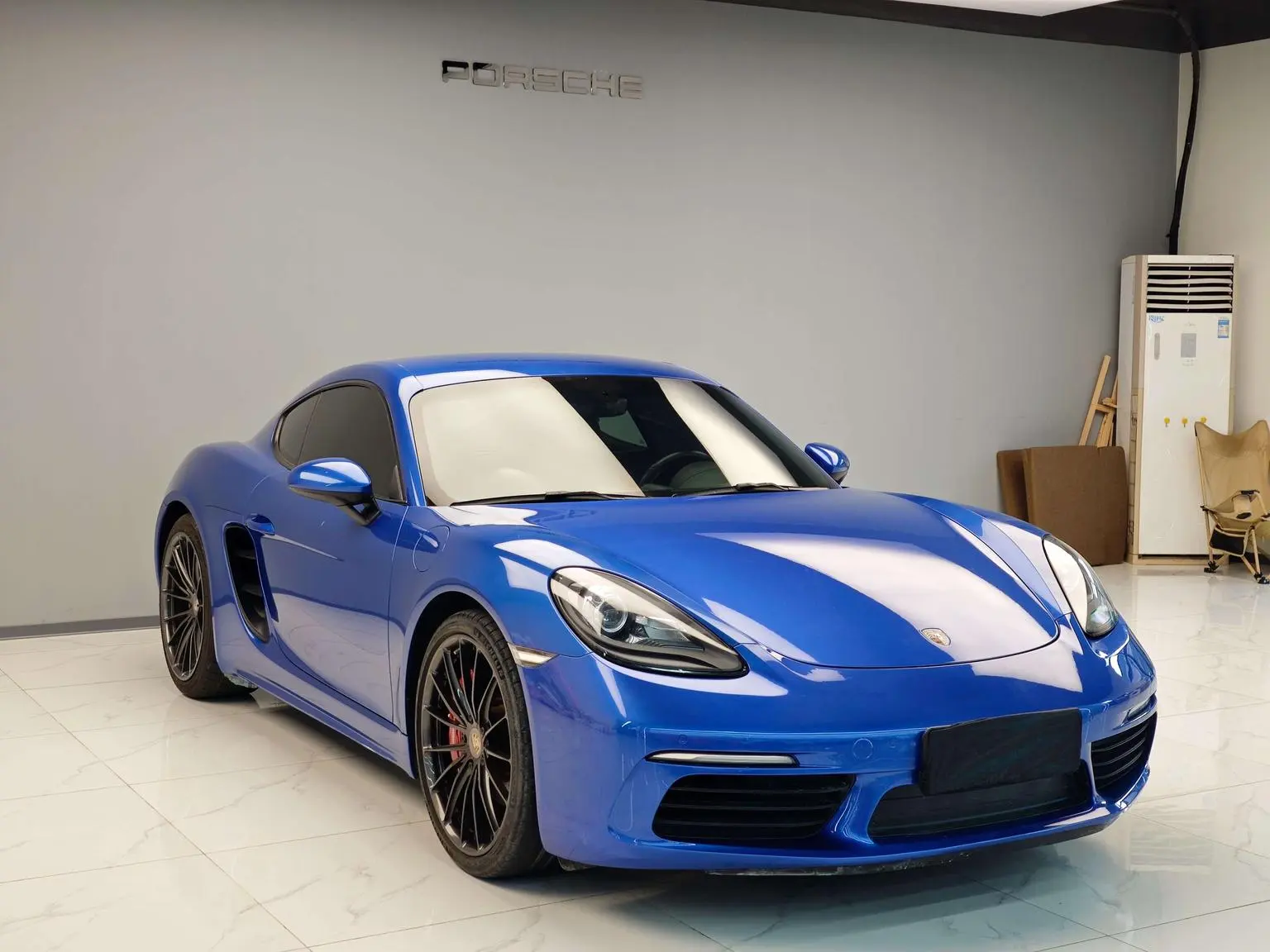 Porsche 718 2018 Cayman 2.0T