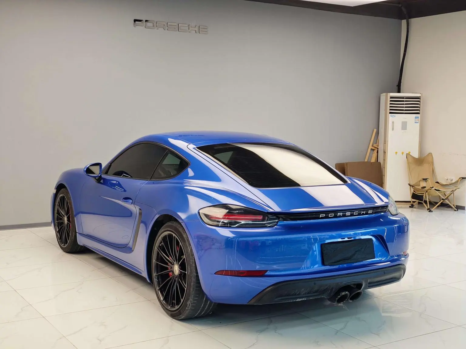 Porsche 718 2018 Cayman 2.0T