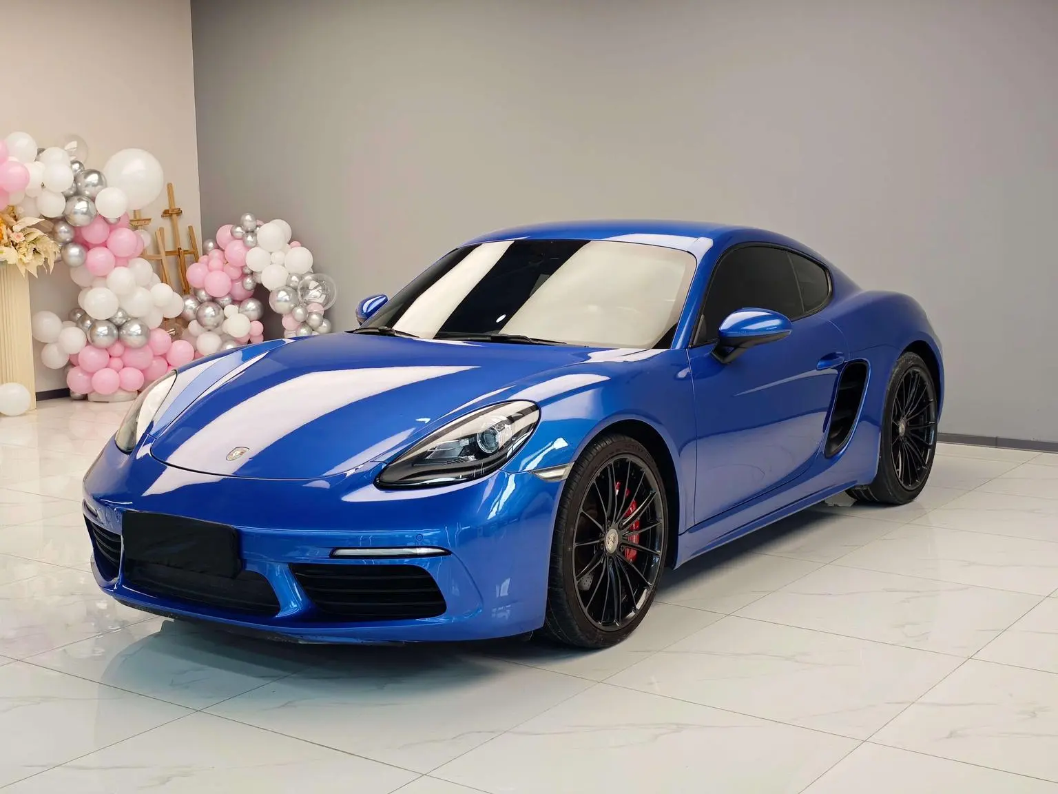 Porsche 718 2018 Cayman 2.0T