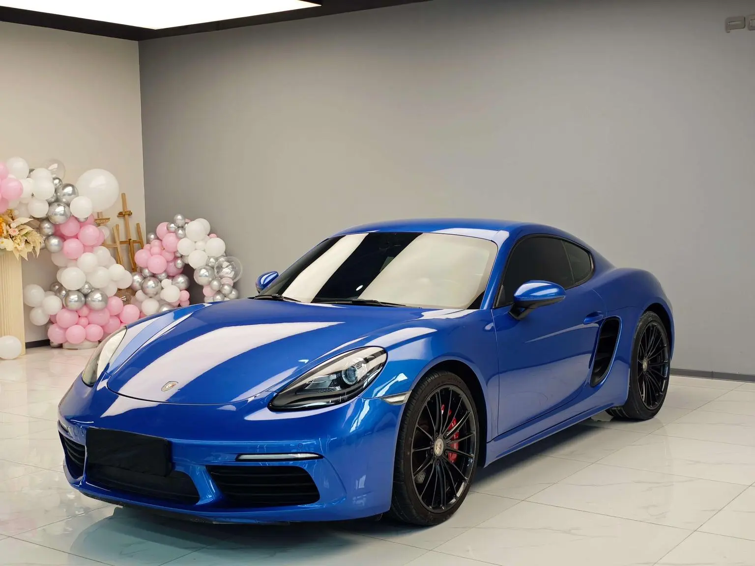 Porsche 718 2018 Cayman 2.0T