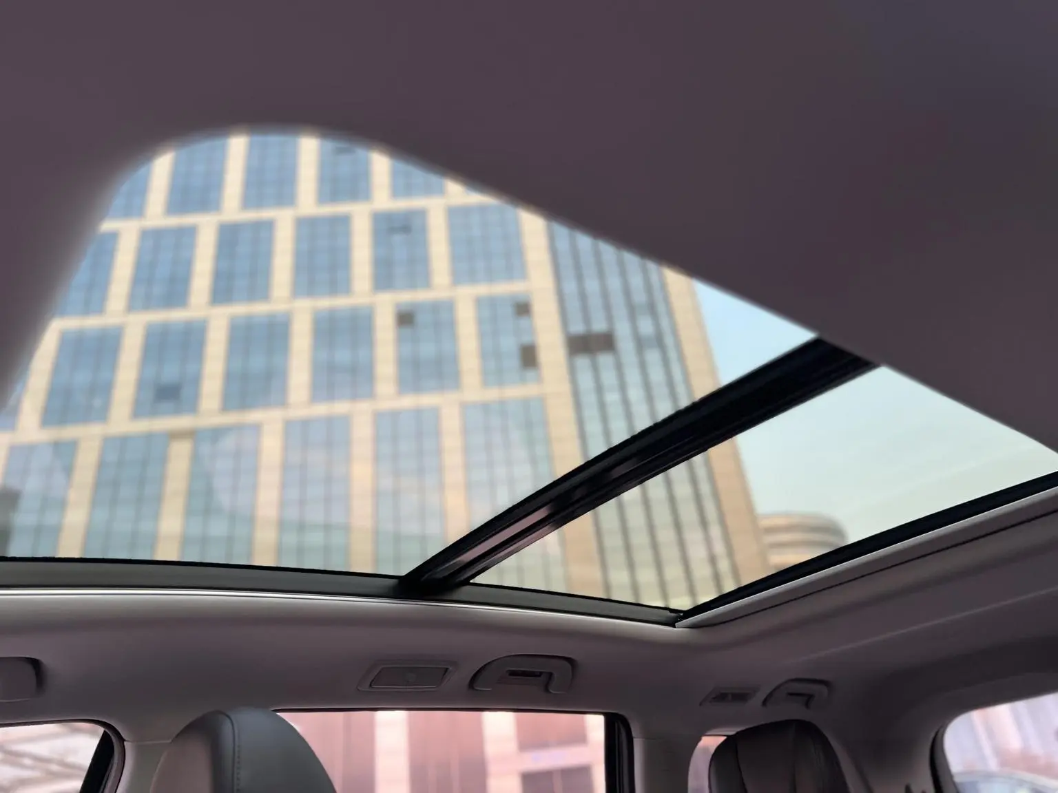 GAC Trumpchi Trumpchi M6 2019 270T Auto Premium Plus 6 seat China VI
