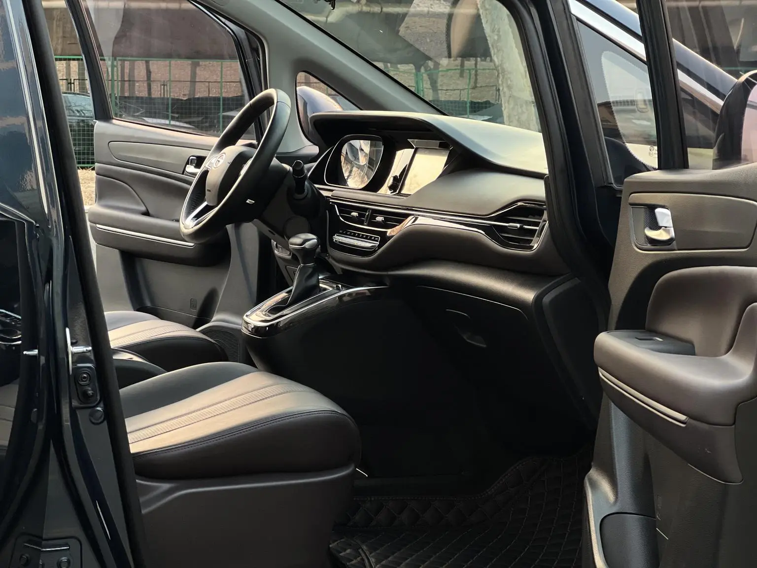 GAC Trumpchi Trumpchi M6 2019 270T Auto Premium Plus 6 seat China VI