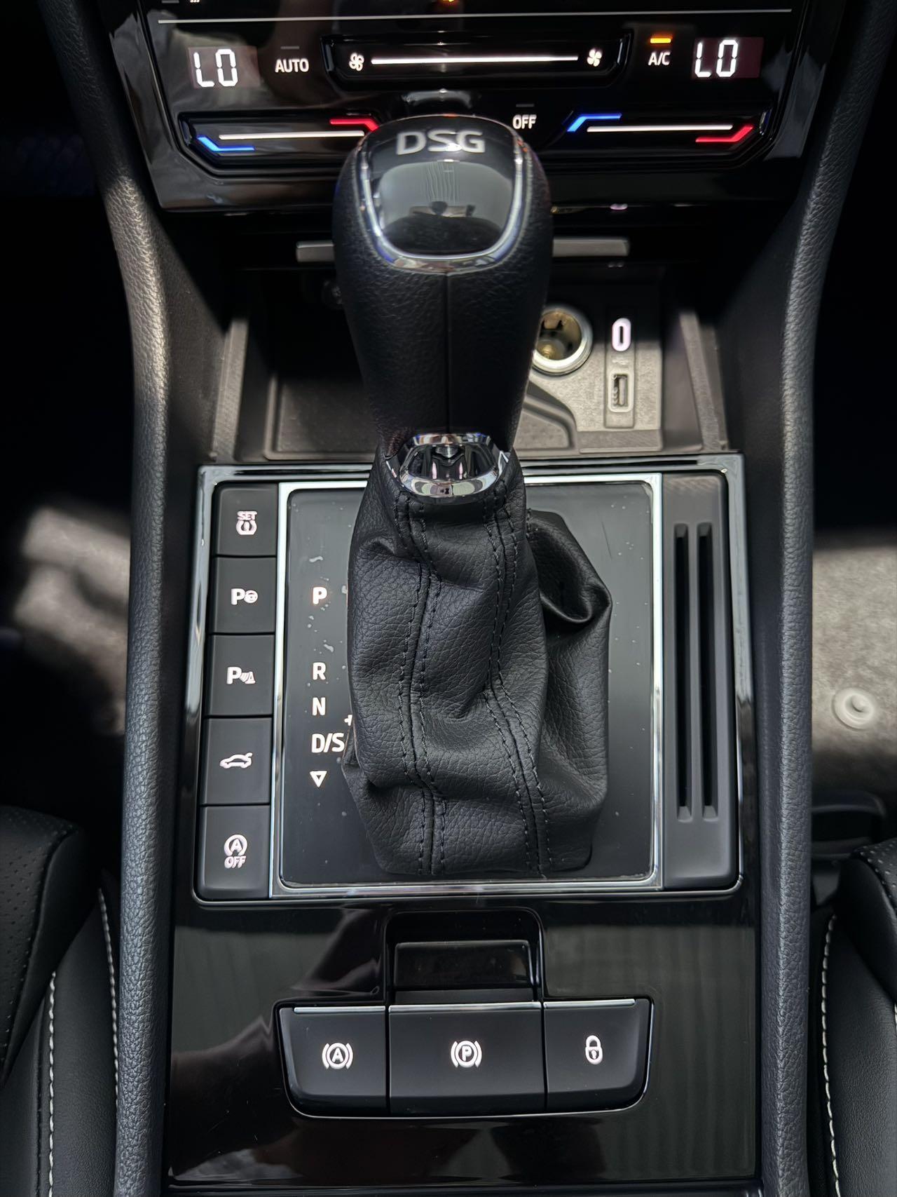 Skoda Superb 2023 TSI280 DSG Premium Plus