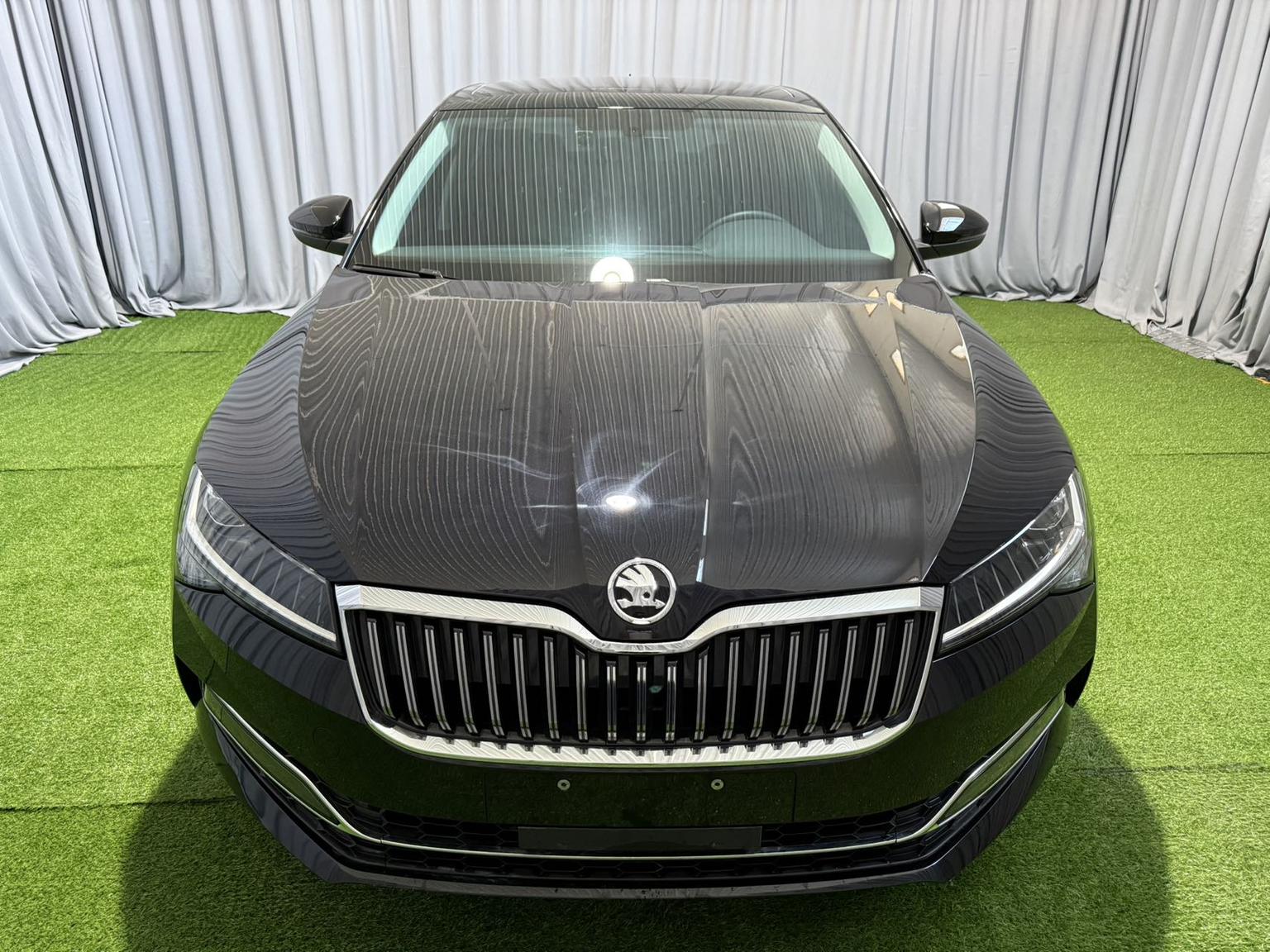 Skoda Superb 2023 TSI280 DSG Premium Plus