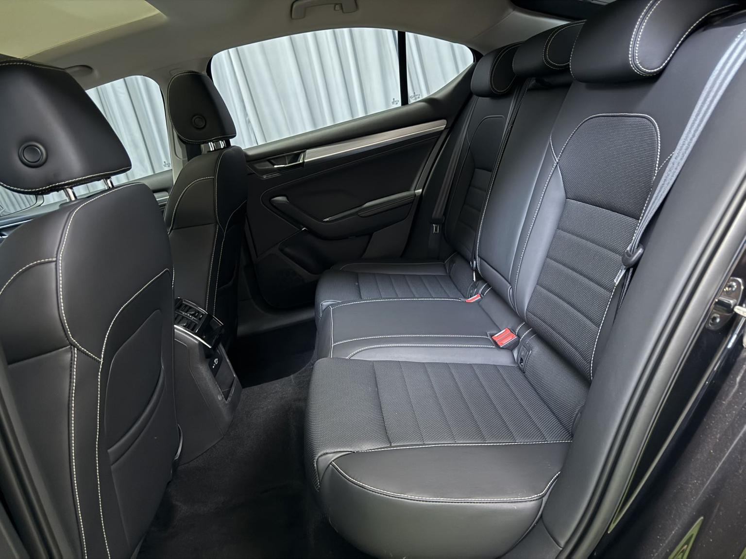 Skoda Superb 2023 TSI280 DSG Premium Plus
